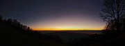 94 Il sole tramonta all'orizzonte